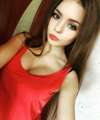 Искушение в человеческом обличии! Жгучая красотка с аппетитной фигурой и неиссякаемой страстью ждет тебя в своем уютном гнездышке. Отдайся мне, и я позабочусь о твоем удовлетворении. 15378, 24 года